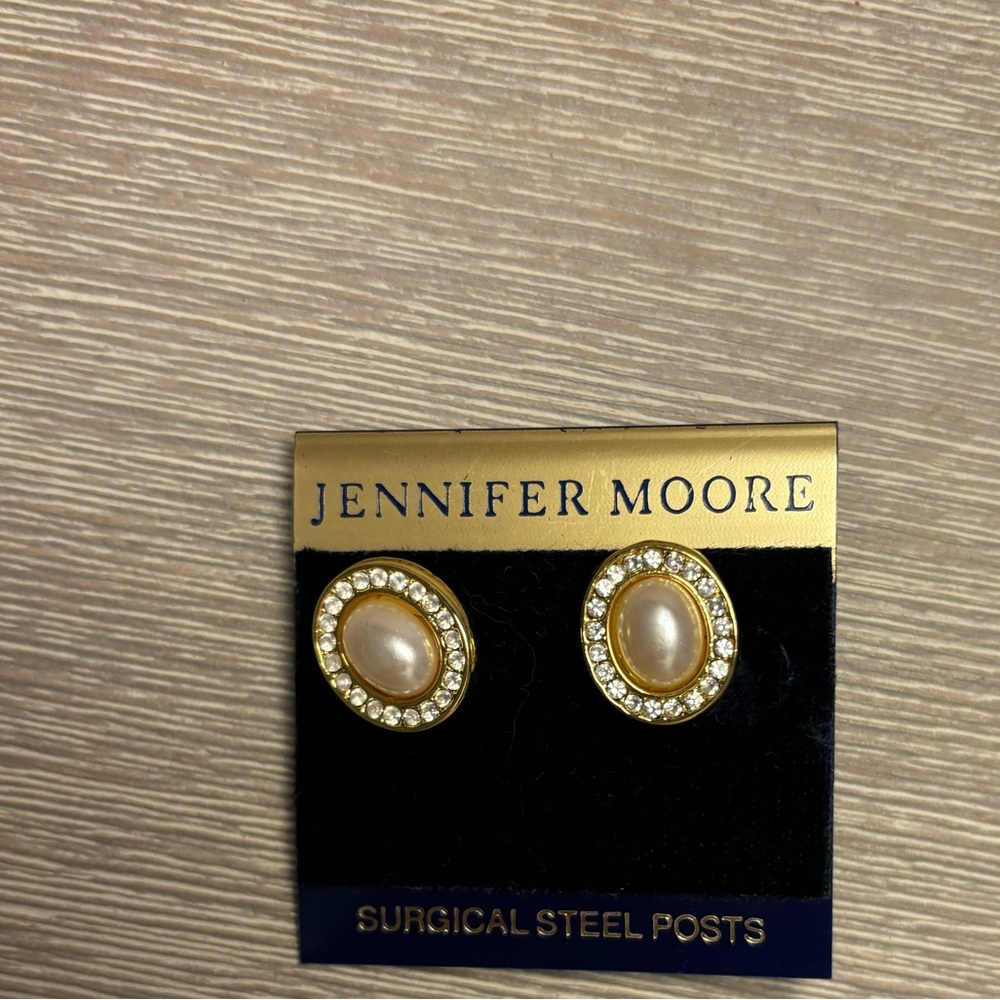 Jennifer Moore Gold and Cream Earrings